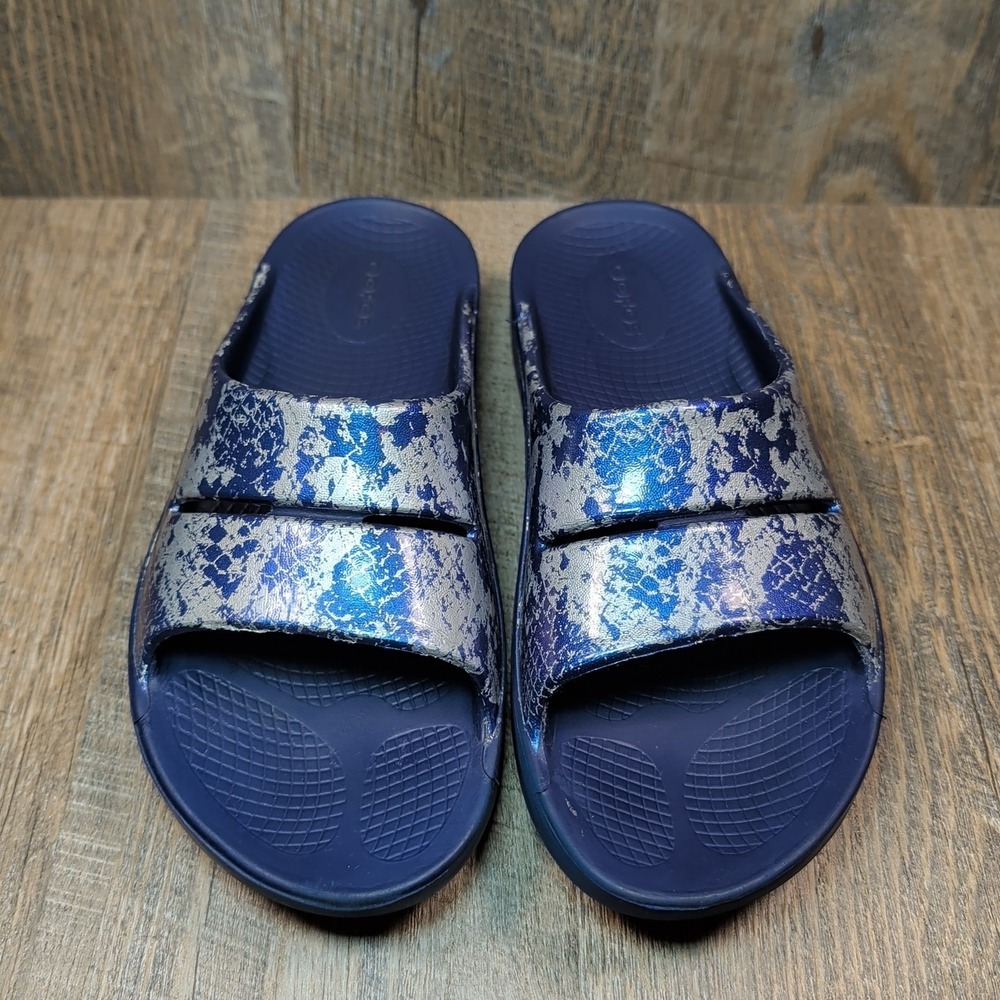 OOFOS OOAHH BLUE METALLIC SNAKESKIN LUXE SLIDES SANDALS WOMEN'S SIZE 8 MENS 6 - Picture 4 of 13